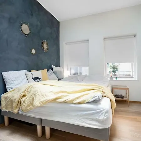Charming Townhouse In The Heart Of