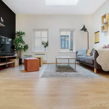Charming Townhouse In The Heart Of * Bergen